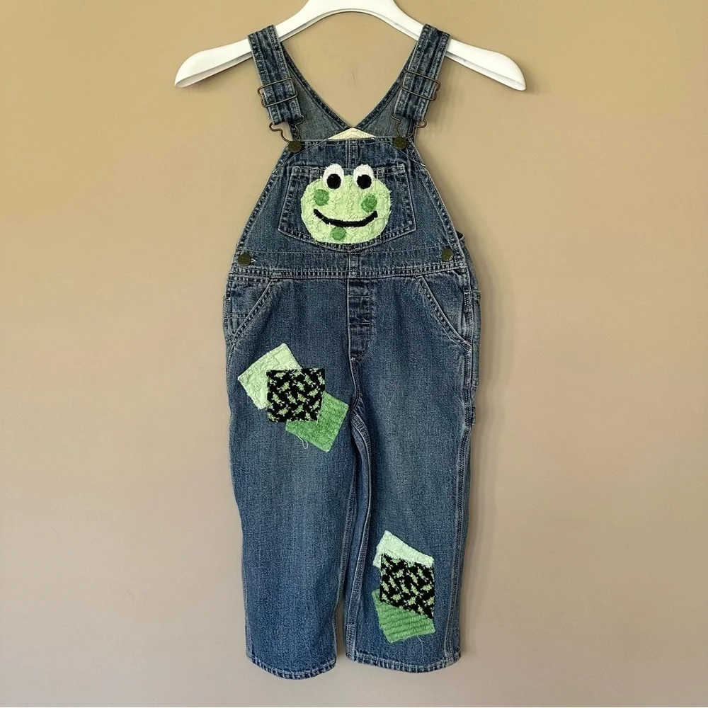 Boys 3T Frog Overalls Denim Chenille Patches Osh Kosh Bgosh Vest Back Blue Jean